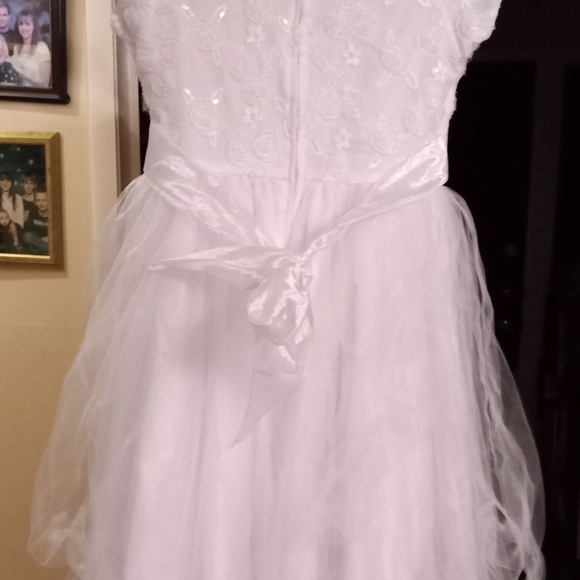 Girls wedding/flower girl  dress - Picture 2 of 6